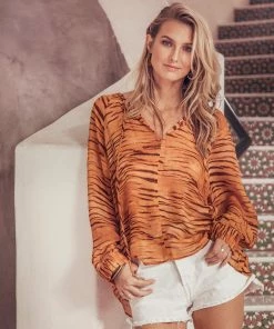 Karen Kane Clothing Peasant Top