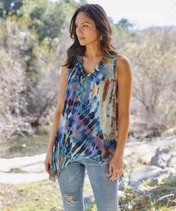 Karen Kane Uneven Hem Tank