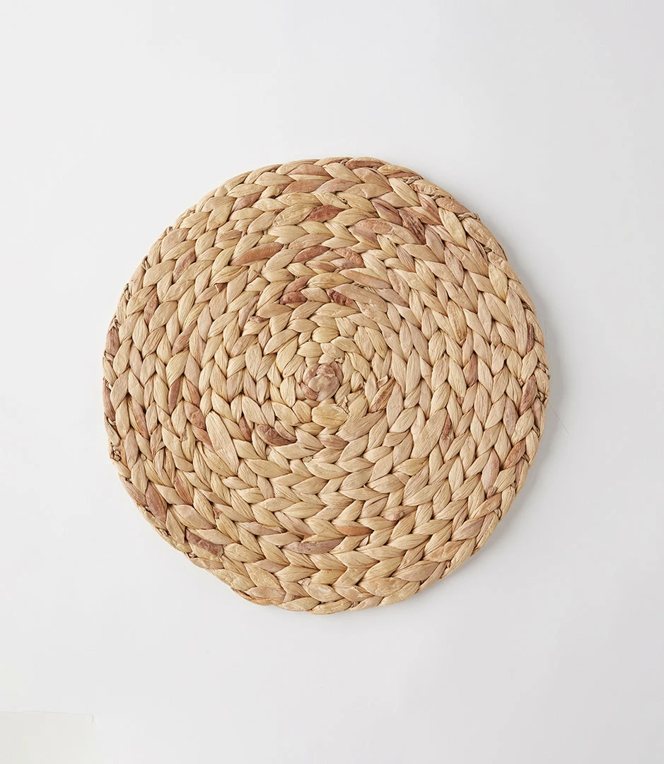 Karen Kane Home Water Hyacinth Placemat