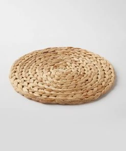 Karen Kane Home Water Hyacinth Placemat