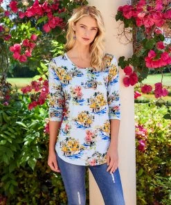 Karen Kane 3/4 Sleeve Shirttail Tee