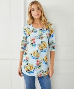Karen Kane 3/4 Sleeve Shirttail Tee