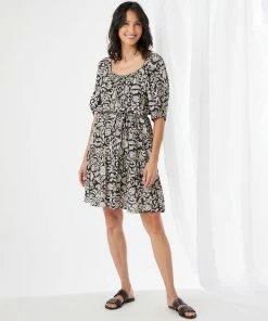 Karen Kane Tiered Short Dress