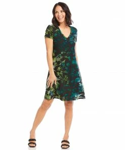 Karen Kane Clothing Quinn V-Neck Pocket Dress